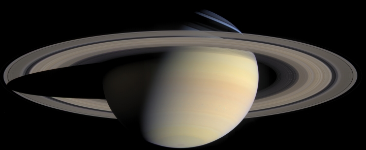 Der Gasplanet Saturn mit seinen Ringen
